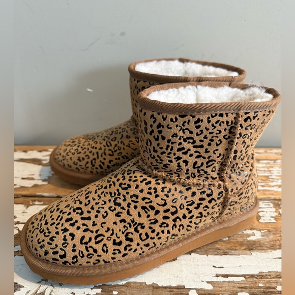 Emu Ridge Australia. Size 6 - Picture 7 of 7